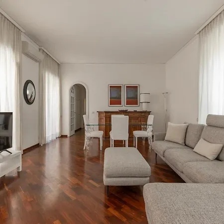 La Dolce - Elegant Retreat In The Heart Of Lägenhet *