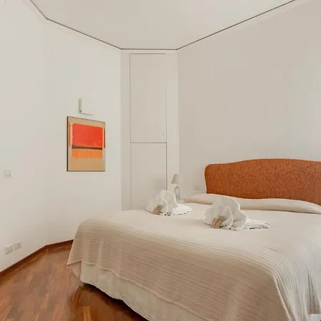 Lägenhet La Dolce - Elegant Retreat In The Heart Of *