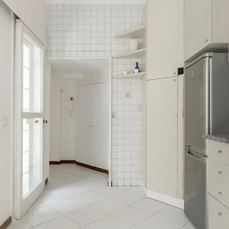 La Dolce - Elegant Retreat In The Heart Of Apartment Rome